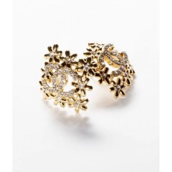 New arrivals 2024SS earrings CHANEL to improve your fashion level