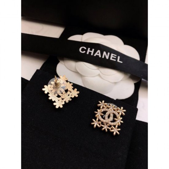 New arrivals 2024SS earrings CHANEL to improve your fashion level New arrivals 2024SS earrings CHANEL to improve your fashion level