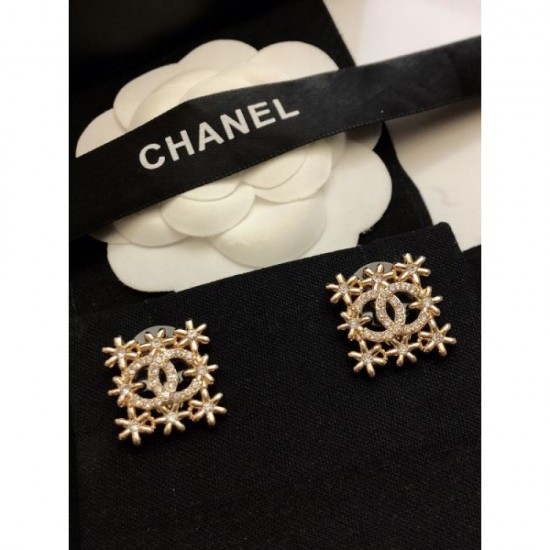 New arrivals 2024SS earrings CHANEL to improve your fashion level New arrivals 2024SS earrings CHANEL to improve your fashion level
