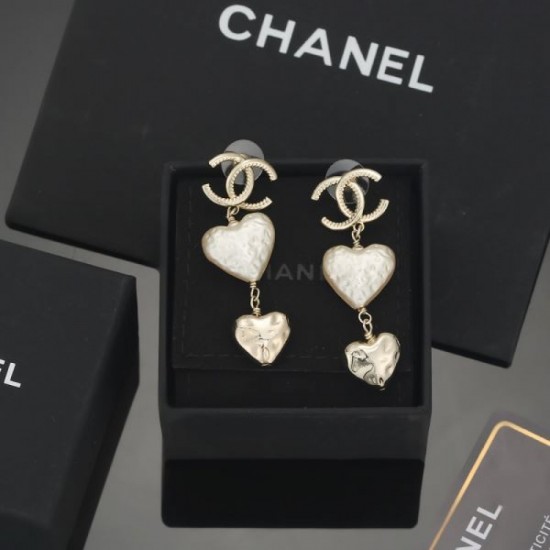 Summer new item 2024SS earrings CHANEL which is in short supply Summer new item 2024SS earrings CHANEL which is in short supply