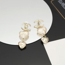 Summer new item 2024SS earrings CHANEL which is in short supply