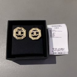 2024SS CHANEL Chanel earrings Enjoy casual style