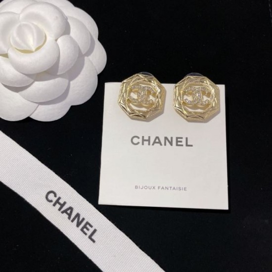 2024SS CHANEL Chanel earrings Enjoy casual style 2024SS CHANEL Chanel earrings Enjoy casual style