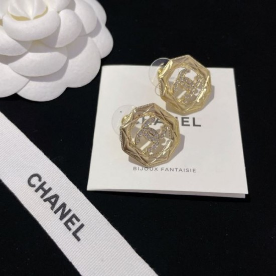 2024SS CHANEL Chanel earrings Enjoy casual style 2024SS CHANEL Chanel earrings Enjoy casual style