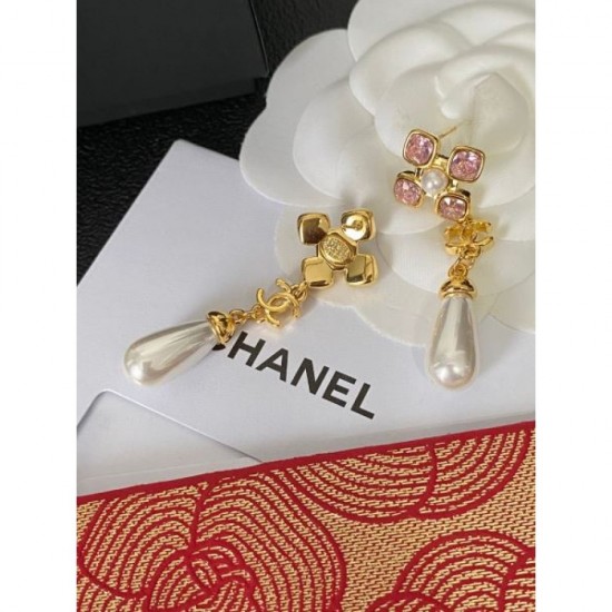 2024SS CHANEL Chanel earrings A must-have item for fashion lovers 2024SS CHANEL Chanel earrings A must-have item for fashion lovers