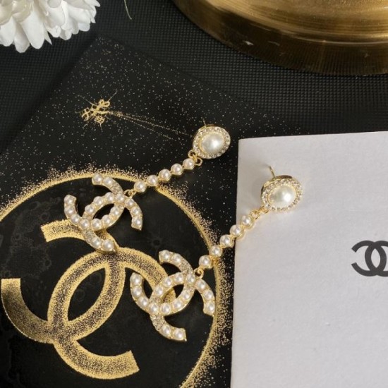 2024SS CHANEL CHANEL earrings You can feel the latest trends 2024SS CHANEL CHANEL earrings You can feel the latest trends