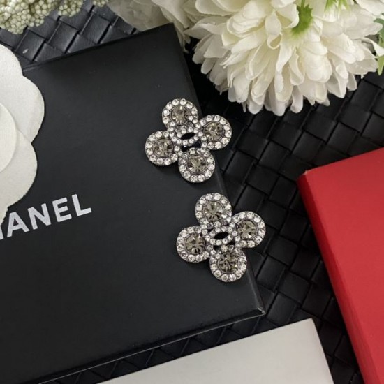 2024SS CHANEL Chanel earrings Recommended brands that are not in stock 2024SS CHANEL Chanel earrings Recommended brands that are not in stock