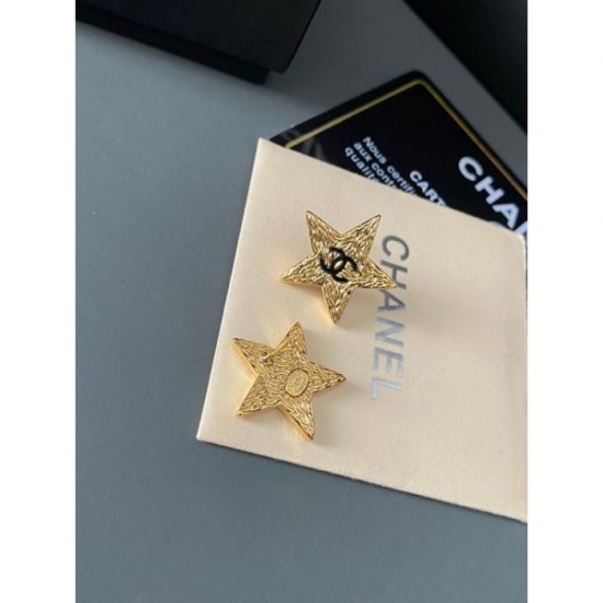 2024SS CHANEL Chanel earrings Difficult to obtain items sold out in Japan 2024SS CHANEL Chanel earrings Difficult to obtain items sold out in Japan