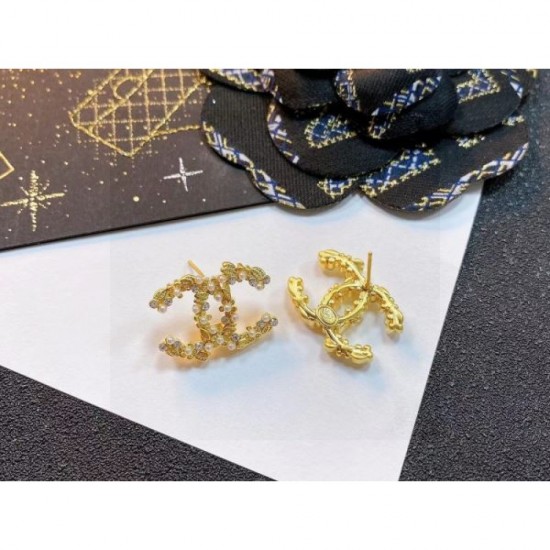 2024SS CHANEL Chanel earrings This season's hottest trends 2024SS CHANEL Chanel earrings This season's hottest trends