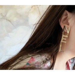 2024SS CHANEL Chanel earrings that will be useful in this spring/summer outfit