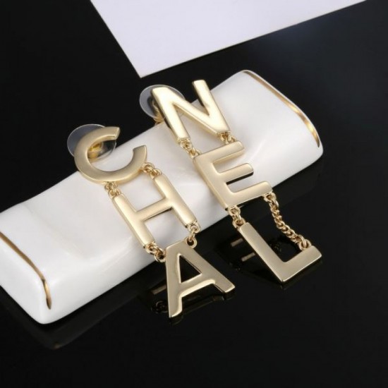 2024SS CHANEL Chanel earrings that will be useful in this spring/summer outfit 2024SS CHANEL Chanel earrings that will be useful in this spring/summer outfit