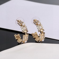 2024SS CHANEL Chanel earrings are always sold out at the end of the year