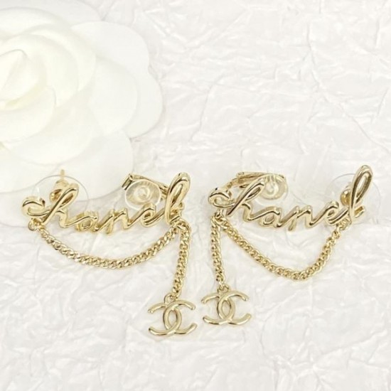 2024SS CHANEL Chanel earrings new this season! Adults are also welcome! 2024SS CHANEL Chanel earrings new this season! Adults are also welcome!
