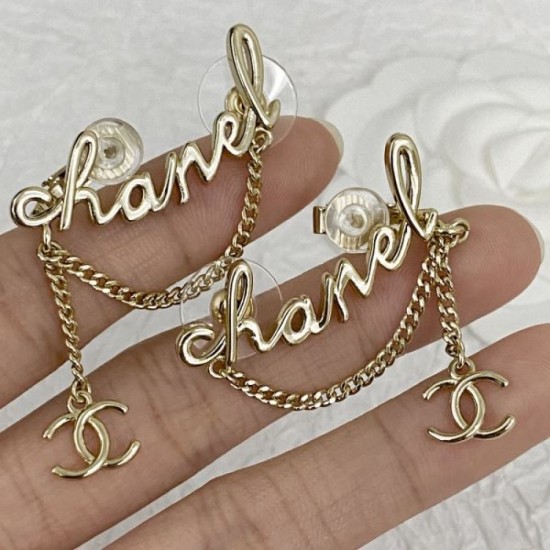 2024SS CHANEL Chanel earrings new this season! Adults are also welcome! 2024SS CHANEL Chanel earrings new this season! Adults are also welcome!