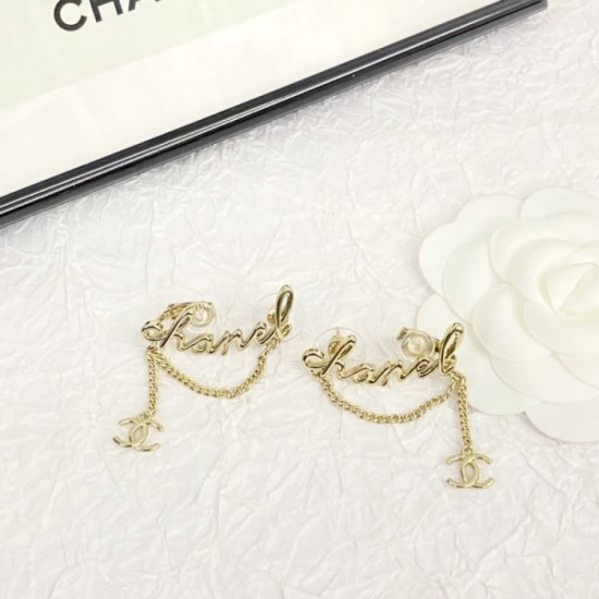 2024SS CHANEL Chanel earrings new this season! Adults are also welcome! 2024SS CHANEL Chanel earrings new this season! Adults are also welcome!