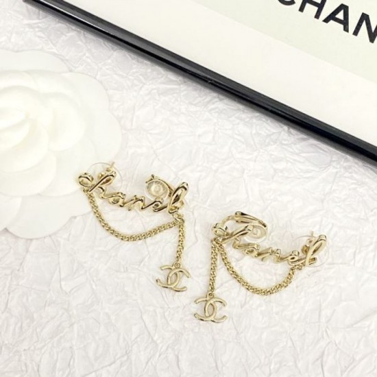 2024SS CHANEL Chanel earrings new this season! Adults are also welcome! 2024SS CHANEL Chanel earrings new this season! Adults are also welcome!