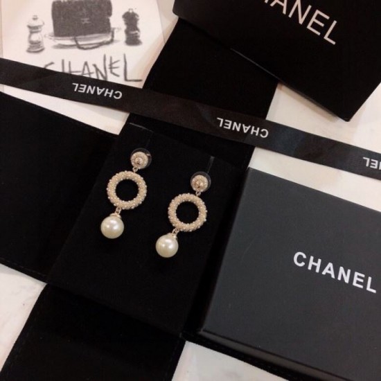 2024SS CHANEL Chanel earrings This season's hottest trends 2024SS CHANEL Chanel earrings This season's hottest trends