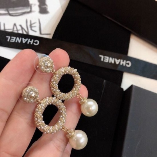 2024SS CHANEL Chanel earrings This season's hottest trends 2024SS CHANEL Chanel earrings This season's hottest trends