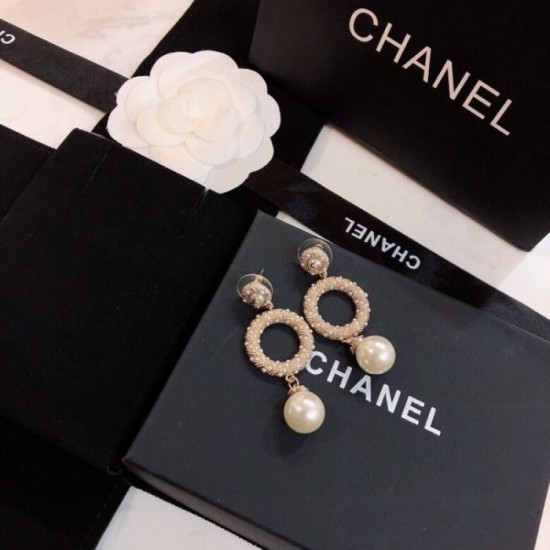 2024SS CHANEL Chanel earrings This season's hottest trends 2024SS CHANEL Chanel earrings This season's hottest trends
