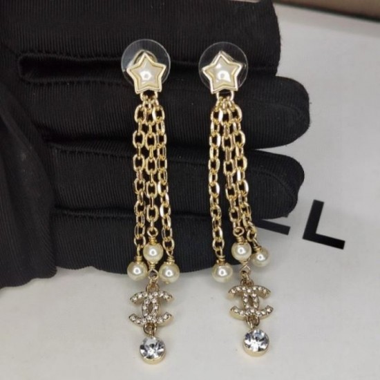 2024SS CHANEL CHANEL earrings New summer item that transcends borders and eras 2024SS CHANEL CHANEL earrings New summer item that transcends borders and eras