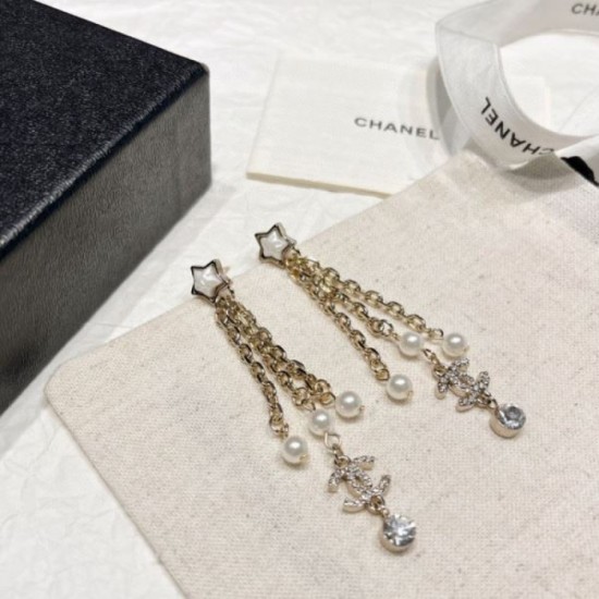2024SS CHANEL CHANEL earrings New summer item that transcends borders and eras 2024SS CHANEL CHANEL earrings New summer item that transcends borders and eras