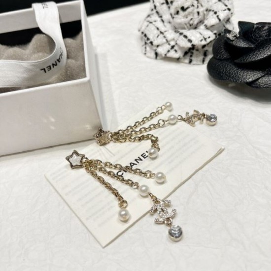 2024SS CHANEL CHANEL earrings New summer item that transcends borders and eras 2024SS CHANEL CHANEL earrings New summer item that transcends borders and eras