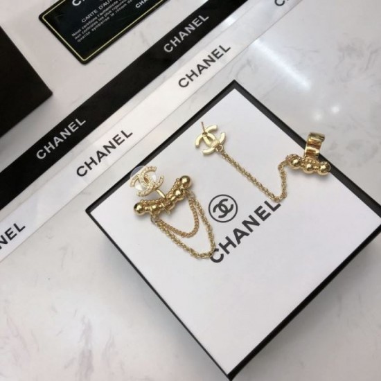CHANEL 2024SS earrings that will draw attention to your feet CHANEL 2024SS earrings that will draw attention to your feet