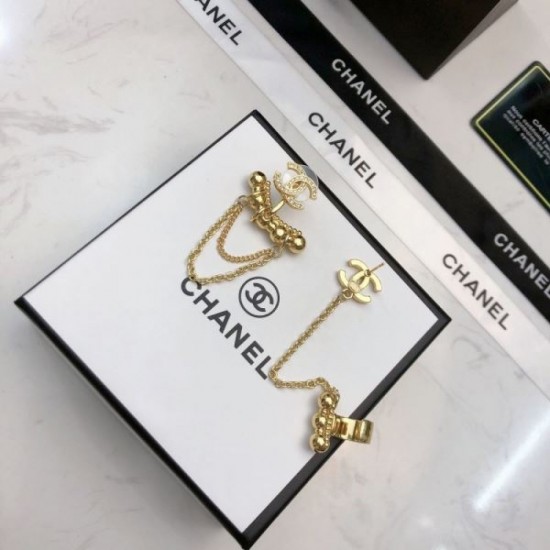 CHANEL 2024SS earrings that will draw attention to your feet CHANEL 2024SS earrings that will draw attention to your feet
