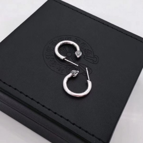 This season's popular 2024SS earrings CHROME HEARTS This season's popular 2024SS earrings CHROME HEARTS