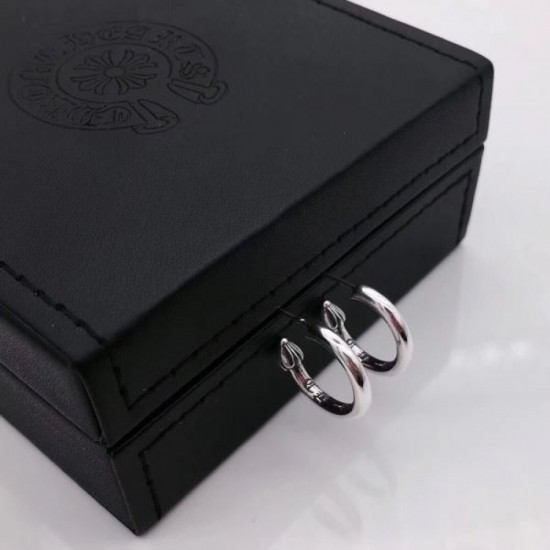 This season's popular 2024SS earrings CHROME HEARTS This season's popular 2024SS earrings CHROME HEARTS