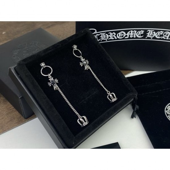 Fall in love with the new product at first sight 2024SS earrings CHROME HEARTS Fall in love with the new product at first sight 2024SS earrings CHROME HEARTS