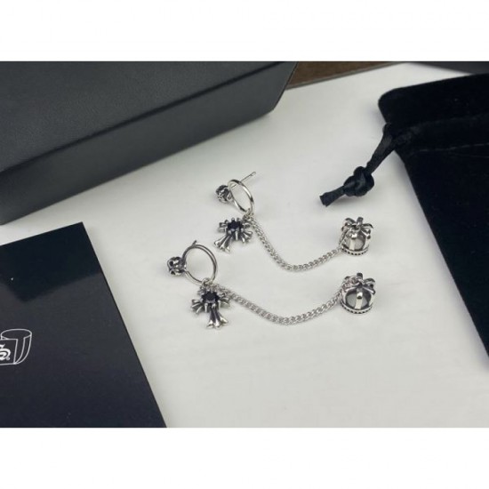 Fall in love with the new product at first sight 2024SS earrings CHROME HEARTS Fall in love with the new product at first sight 2024SS earrings CHROME HEARTS