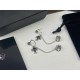 Fall in love with the new product at first sight 2024SS earrings CHROME HEARTS Fall in love with the new product at first sight 2024SS earrings CHROME HEARTS