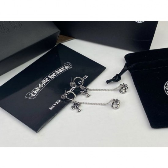 Fall in love with the new product at first sight 2024SS earrings CHROME HEARTS Fall in love with the new product at first sight 2024SS earrings CHROME HEARTS