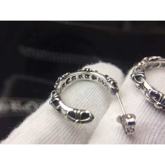 CHROME HEARTS 2024SS earrings with nice logo CHROME HEARTS 2024SS earrings with nice logo