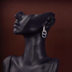 New spring items you can't take your eyes off of 2024SS earrings DIOR Dior