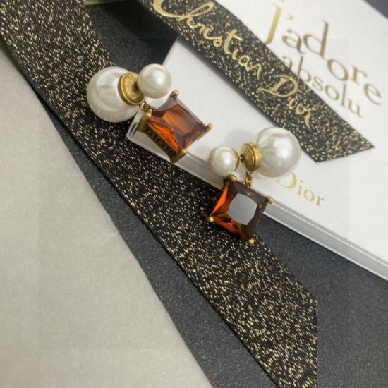 A must-see for fans 2024SS new spring/summer earrings DIOR Dior A must-see for fans 2024SS new spring/summer earrings DIOR Dior