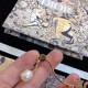 This season's recommended popular items 2024SS earrings DIOR Dior This season's recommended popular items 2024SS earrings DIOR Dior