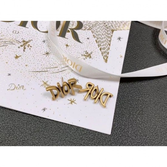 Must-have item new arrival 2024SS earrings DIOR Dior Must-have item new arrival 2024SS earrings DIOR Dior