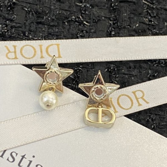 A must-see for fans 2024SS new spring/summer earrings DIOR Dior A must-see for fans 2024SS new spring/summer earrings DIOR Dior