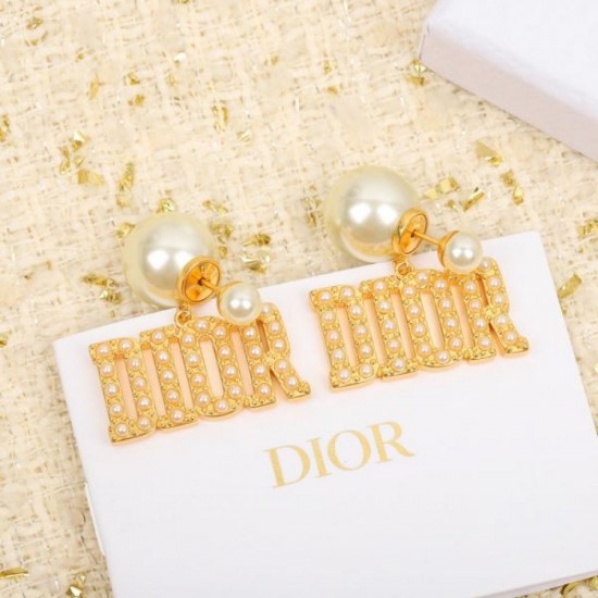 Comfortable size 2024SS earrings DIOR Dior Comfortable size 2024SS earrings DIOR Dior