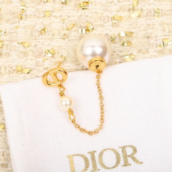 New summer excellent item 2024SS earrings DIOR Dior New summer excellent item 2024SS earrings DIOR Dior