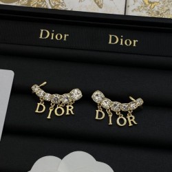 2024SS earrings DIOR that many adults buy