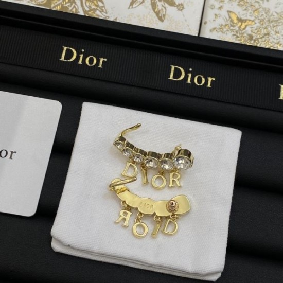 2024SS earrings DIOR that many adults buy 2024SS earrings DIOR that many adults buy