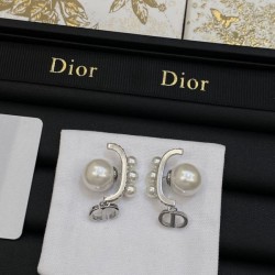 Summer color not available in Japan 2024SS earrings DIOR Dior