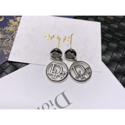 2024SS earrings DIOR that are popular every season