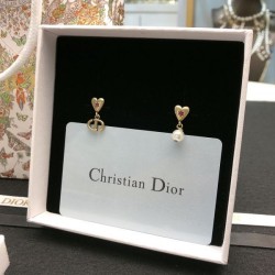 2024SS DIOR Dior earrings A must-have summer item