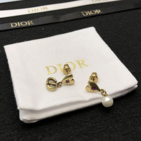 2024SS DIOR Dior earrings A must-have summer item
