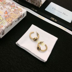 2024SS DIOR Dior earrings will be very useful in the coming season