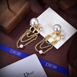 2024SS DIOR Dior earrings A continuing trend in spring and summer